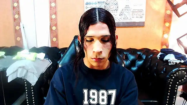 Snapshot of SaraSofia44 chatting on October 25, 2025, 9:26 pm SaraSofia44 online show from October 25, 2025, 9:26 pm