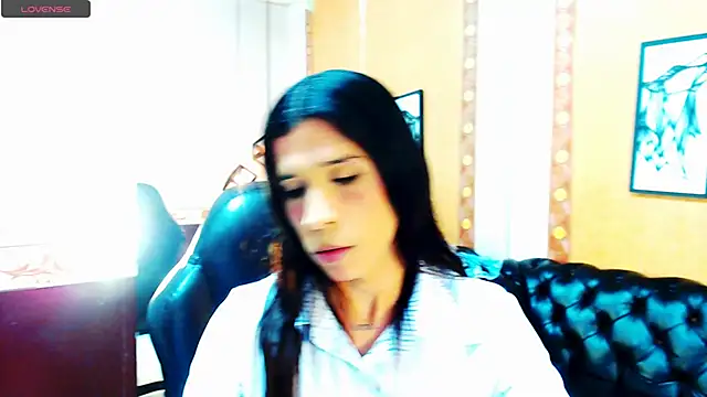 Snapshot of SaraSofia44 chatting on September 15, 2025, 11:27 pm SaraSofia44 online show from September 15, 2025, 11:27 pm