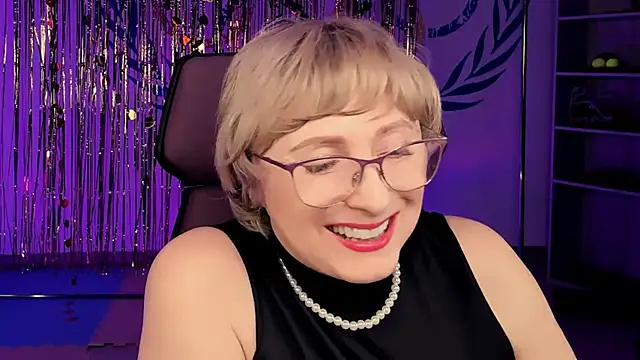 sugar vivien online show from February 22, 2025, 3:25 pm