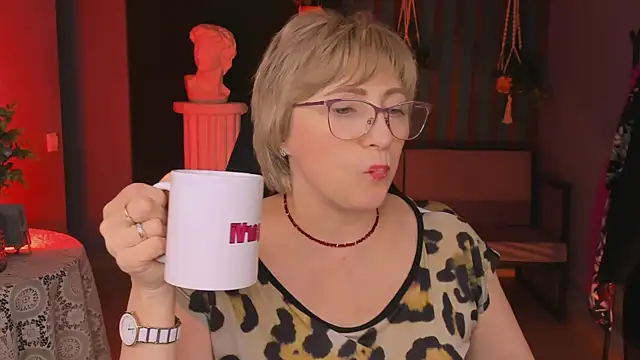 sugar vivien online show from March 12, 2025, 12:04 pm