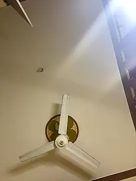 Cute princcess online show from September 26, 2025, 1:18 pm