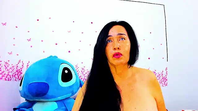 Snapshot of HorniestMilf chatting on July 4, 2026, 9:30 pm HorniestMilf online show from July 4, 2026, 9:30 pm
