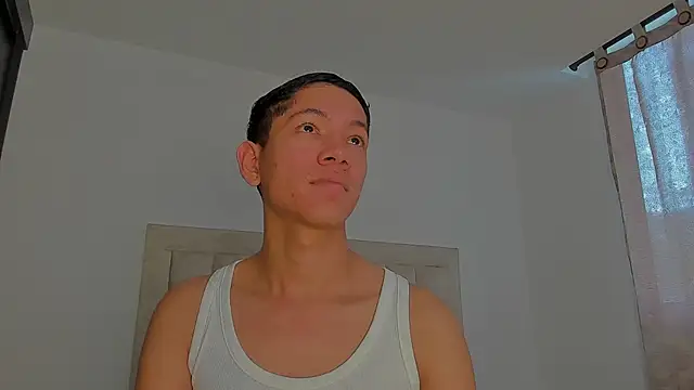 JulianRose 1 online show from April 6, 2026, 11:55 am