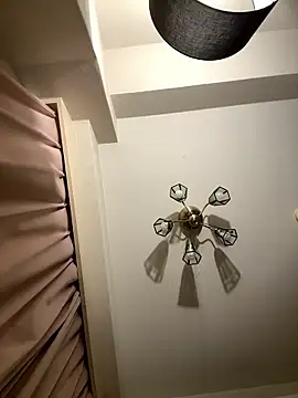 Tkcqcc online show from December 4, 2025, 12:15 pm