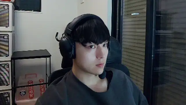 Snapshot of Tkcqcc chatting on February 20, 2026, 10:50 am Tkcqcc online show from February 20, 2026, 10:50 am