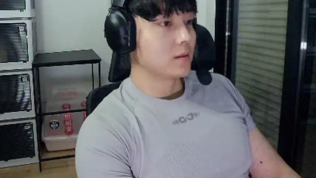 Snapshot of Tkcqcc chatting on March 2, 2026, 3:30 pm Tkcqcc online show from March 2, 2026, 3:30 pm