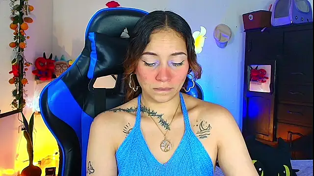 Snapshot of alisson_zafiro_ chatting on May 28, 2026, 7:42 pm alisson zafiro online show from May 28, 2026, 7:42 pm