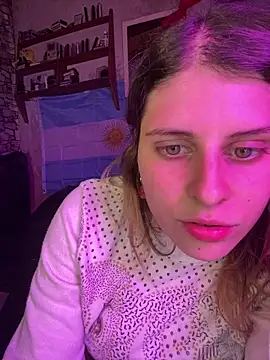FlorBich online show from June 21, 2026, 11:32 pm
