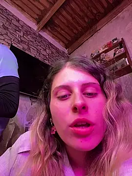 FlorBich online show from May 1, 2026, 5:23 am