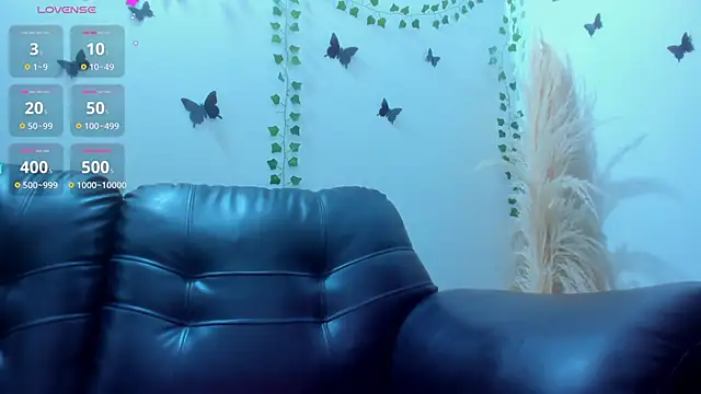 Amani Bakir online show from December 3, 2025, 1:10 pm