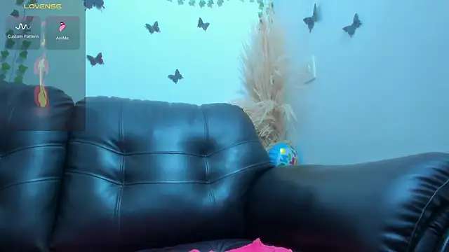 Snapshot of Amani_Bakir chatting on February 12, 2026, 12:05 pm Amani Bakir online show from February 12, 2026, 12:05 pm