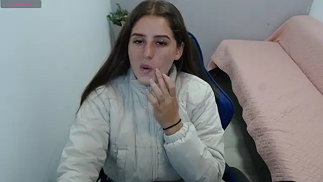 valerie diaz1 online show from February 9, 2026, 1:53 pm