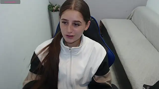 valerie diaz1 online show from October 31, 2025, 12:46 pm