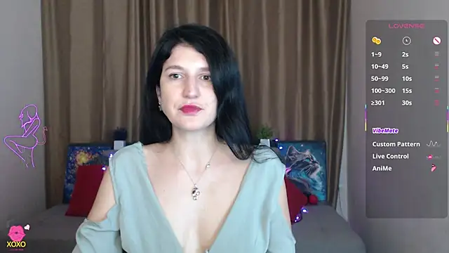 Snapshot of Alianna_Solo_Kisses chatting on March 16, 2025, 12:00 pm Alianna Solo Kisses online show from March 16, 2025, 12:00 pm