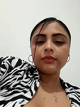 Snapshot of MelannyBell chatting on February 25, 2025, 9:48 pm MelannyBell online show from February 25, 2025, 9:48 pm