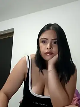 Snapshot of MelannyBell chatting on March 9, 2025, 4:00 pm MelannyBell online show from March 9, 2025, 4:00 pm