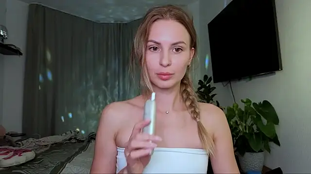 Snapshot of Sp1cyme chatting on September 22, 2025, 4:46 pm Sp1cyme online show from September 22, 2025, 4:46 pm