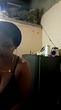 Snapshot of Melanie_candy_ chatting on March 12, 2025, 1:36 am Melanie candy online show from March 12, 2025, 1:36 am