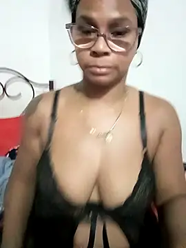 Snapshot of Melanie_candy_ chatting on October 20, 2025, 11:16 pm Melanie candy online show from October 20, 2025, 11:16 pm