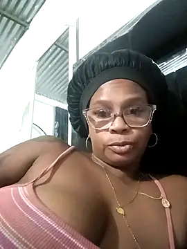 Snapshot of Melanie_candy_ chatting on October 13, 2025, 11:16 pm Melanie candy online show from October 13, 2025, 11:16 pm