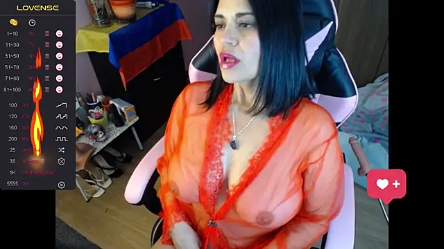 Snapshot of paolagomez_ chatting on October 15, 2025, 9:17 am paolagomez online show from October 15, 2025, 9:17 am