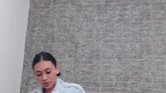 Aimeclark online show from January 9, 2025, 3:12 pm