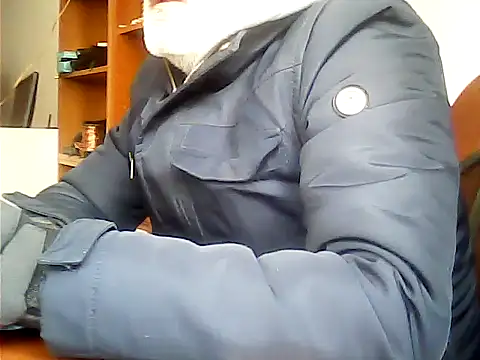 Snapshot of zormen355 chatting on January 7, 2026, 10:31 am zormen355 online show from January 7, 2026, 10:31 am