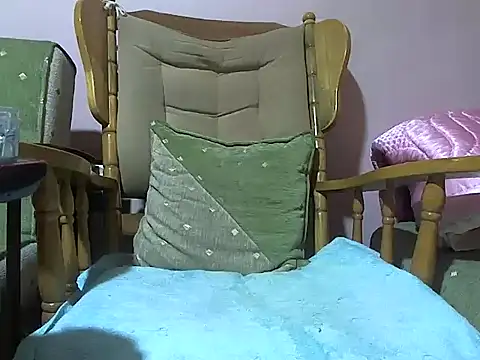 Snapshot of zormen355 chatting on February 16, 2026, 2:21 am zormen355 online show from February 16, 2026, 2:21 am