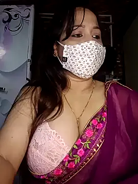 albelasummi702 online show from April 18, 2026, 12:35 am