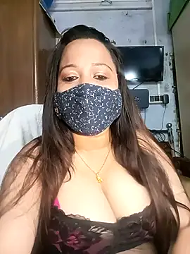 albelasummi702 online show from February 14, 2025, 7:12 pm