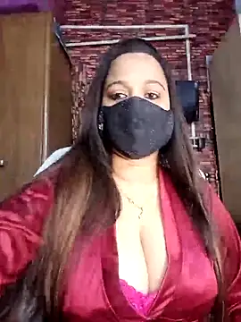 albelasummi702 online show from February 17, 2025, 1:44 pm