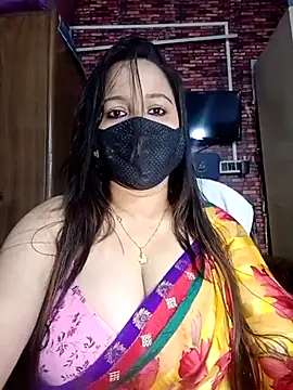 albelasummi702 online show from February 18, 2025, 5:09 am