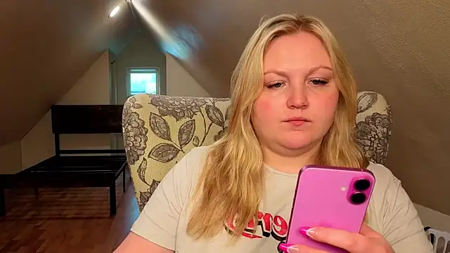 PhatAssBlond online show from May 16, 2026, 8:41 pm