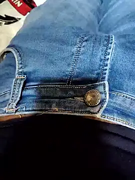 SplitPrestige19 online show from November 6, 2025, 6:39 am