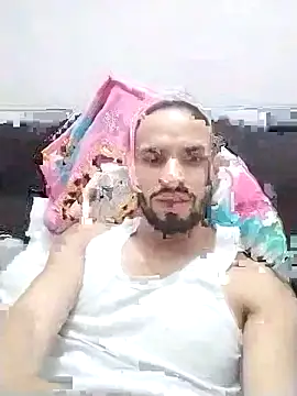 kevinjamer150890 online show from December 20, 2025, 4:15 am