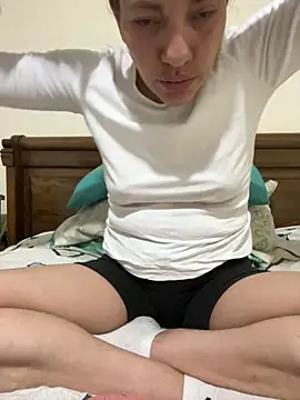 Snapshot of lia_huan chatting on March 18, 2025, 2:18 am lia huan online show from March 18, 2025, 2:18 am