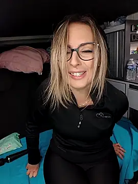 Jade Emeraud online show from December 2, 2025, 9:27 pm