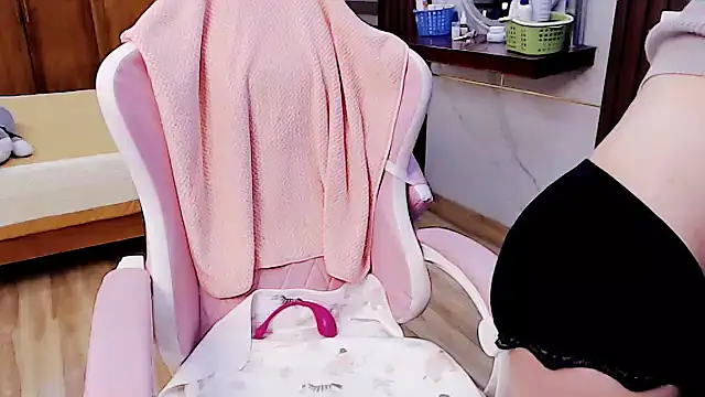 Snapshot of phuong-anh1709 chatting on December 7, 2024, 1:46 pm phuong-anh1709 online show from December 7, 2024, 1:46 pm