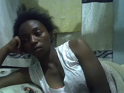 ElianeHot online show from December 4, 2025, 7:46 pm