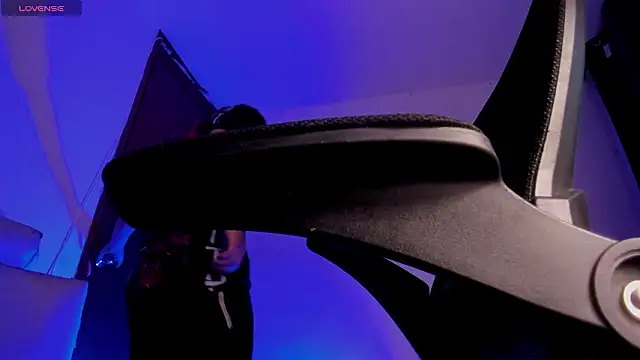 Snapshot of s_sven03 chatting on February 7, 2026, 11:35 pm s sven03 online show from February 7, 2026, 11:35 pm