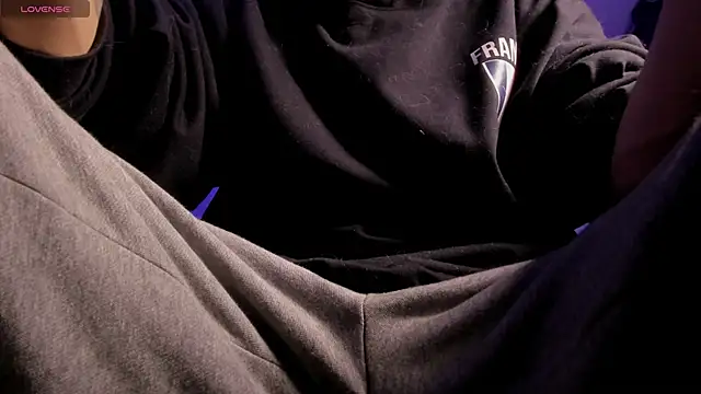 Snapshot of s_sven03 chatting on February 23, 2026, 2:35 am s sven03 online show from February 23, 2026, 2:35 am