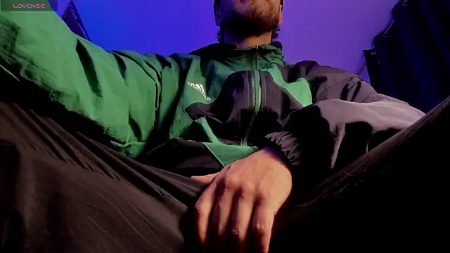 Snapshot of s_sven03 chatting on March 4, 2026, 8:22 am s sven03 online show from March 4, 2026, 8:22 am