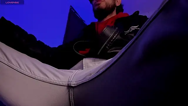 Snapshot of s_sven03 chatting on February 10, 2026, 2:54 am s sven03 online show from February 10, 2026, 2:54 am