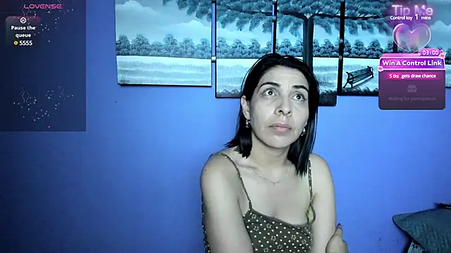 Snapshot of AdelleLennox_cg chatting on February 23, 2025, 2:29 am AdelleLennox cg online show from February 23, 2025, 2:29 am