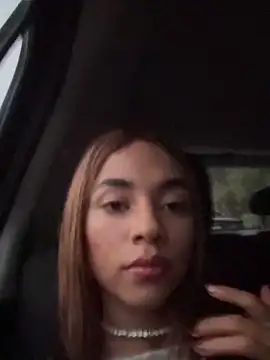 pretty pettite online show from December 22, 2025, 11:05 pm