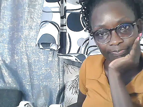 Sexy-BlackGold online show from November 30, 2025, 2:07 pm