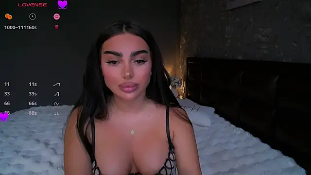 babyleilaa online show from February 20, 2025, 5:41 pm