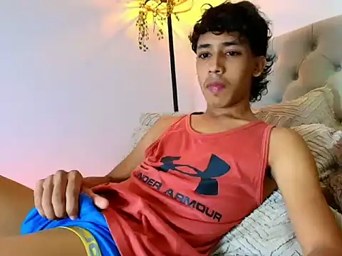 Ostin18hot online show from March 3, 2026, 2:51 am