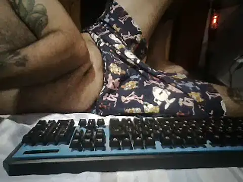 Snapshot of Luchi_pijagorda chatting on February 19, 2025, 4:44 am Luchi pijagorda online show from February 19, 2025, 4:44 am