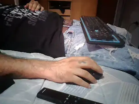Snapshot of Luchi_pijagorda chatting on February 7, 2025, 6:56 pm Luchi pijagorda online show from February 7, 2025, 6:56 pm